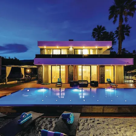 Lovely In Kastel Stari With Sauna Prázdninový dům *