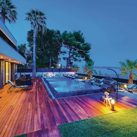 Prázdninový dům Lovely In Kastel Stari With Sauna *