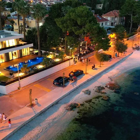 Lovely In Kastel Stari With Sauna *