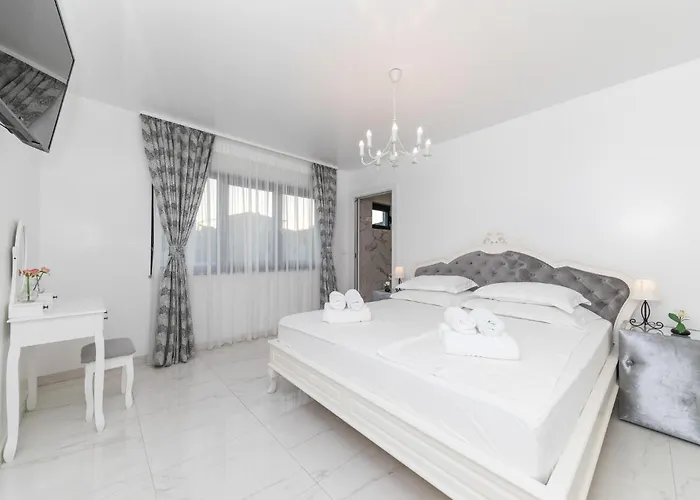 Lovely In Kastel Stari With Sauna * Kaštela