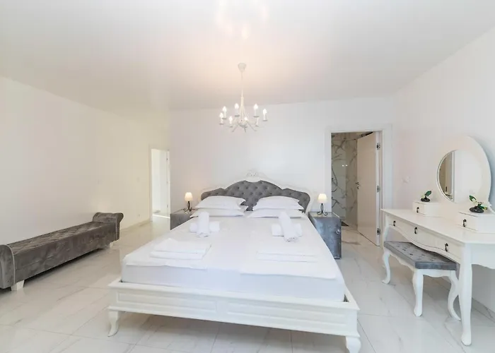 Lovely In Kastel Stari With Sauna Prázdninový dům *