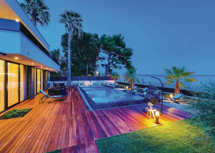 Prázdninový dům Lovely In Kastel Stari With Sauna *