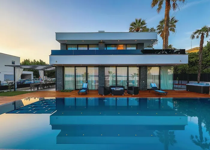 Prázdninový dům Lovely In Kastel Stari With Sauna *