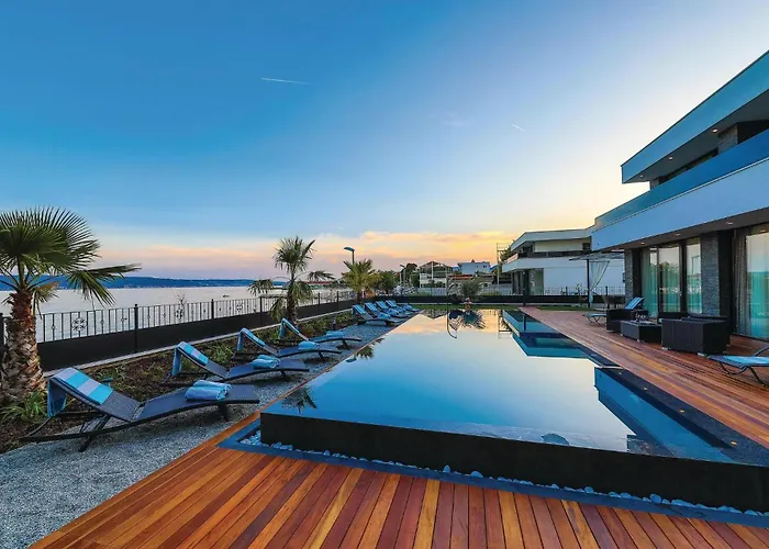 Lovely In Kastel Stari With Sauna Prázdninový dům Kaštela