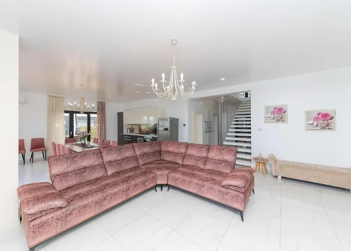 Lovely In Kastel Stari With Sauna Prázdninový dům Kaštela