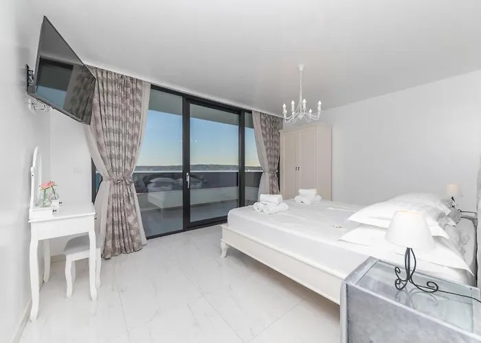 Lovely In Kastel Stari With Sauna Prázdninový dům Kaštela