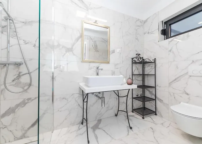 Prázdninový dům Lovely In Kastel Stari With Sauna *